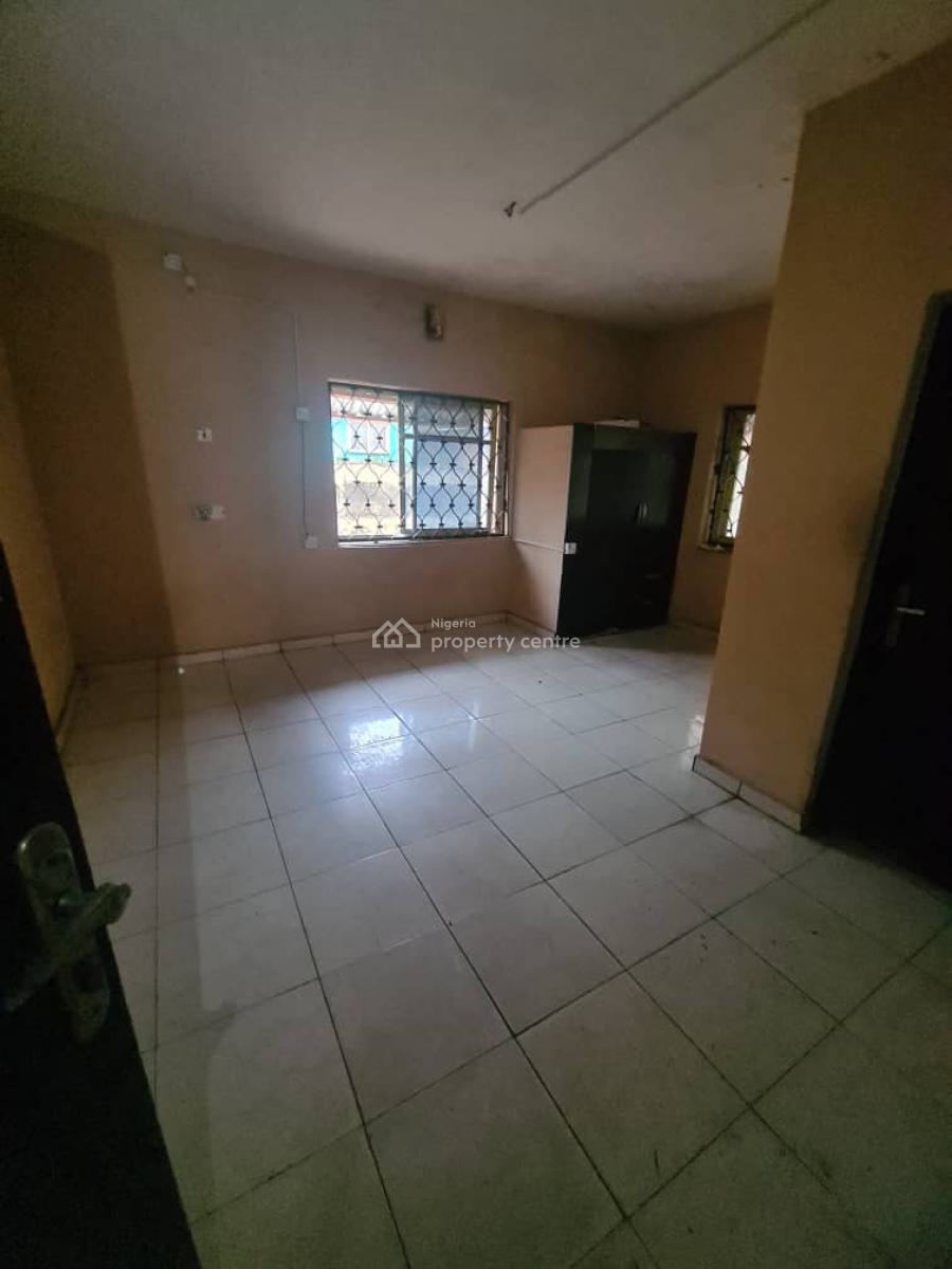 3 Bedroom Flat with Sweet Modern Facilities, Abayomi, Iwo Road, Ibadan, Oyo, Flat / Apartment for Rent