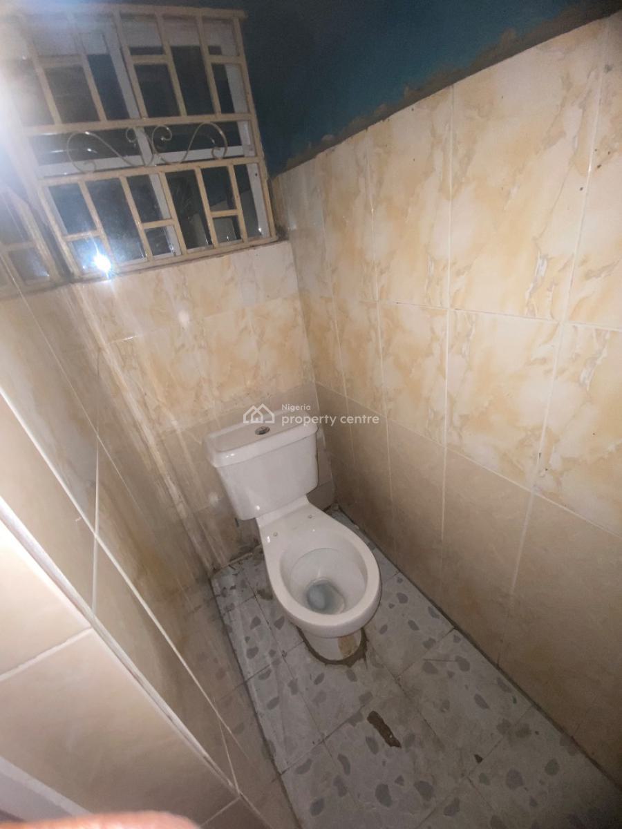 3 Bedrooms -- All Rooms En-suite Old But Solid Structure, Millennium Estate, Gbagada, Lagos, Flat / Apartment for Rent