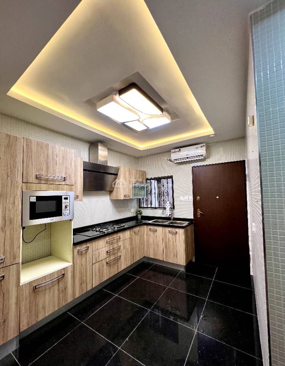 a Well Furnished 2 Bedroom, Ikate, Lekki, Lagos, Flat / Apartment Short Let