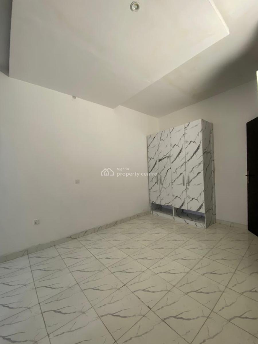 4 Bedrooms Semi-detached Duplex, Chevron, Lekki, Lagos, Semi-detached Duplex for Sale