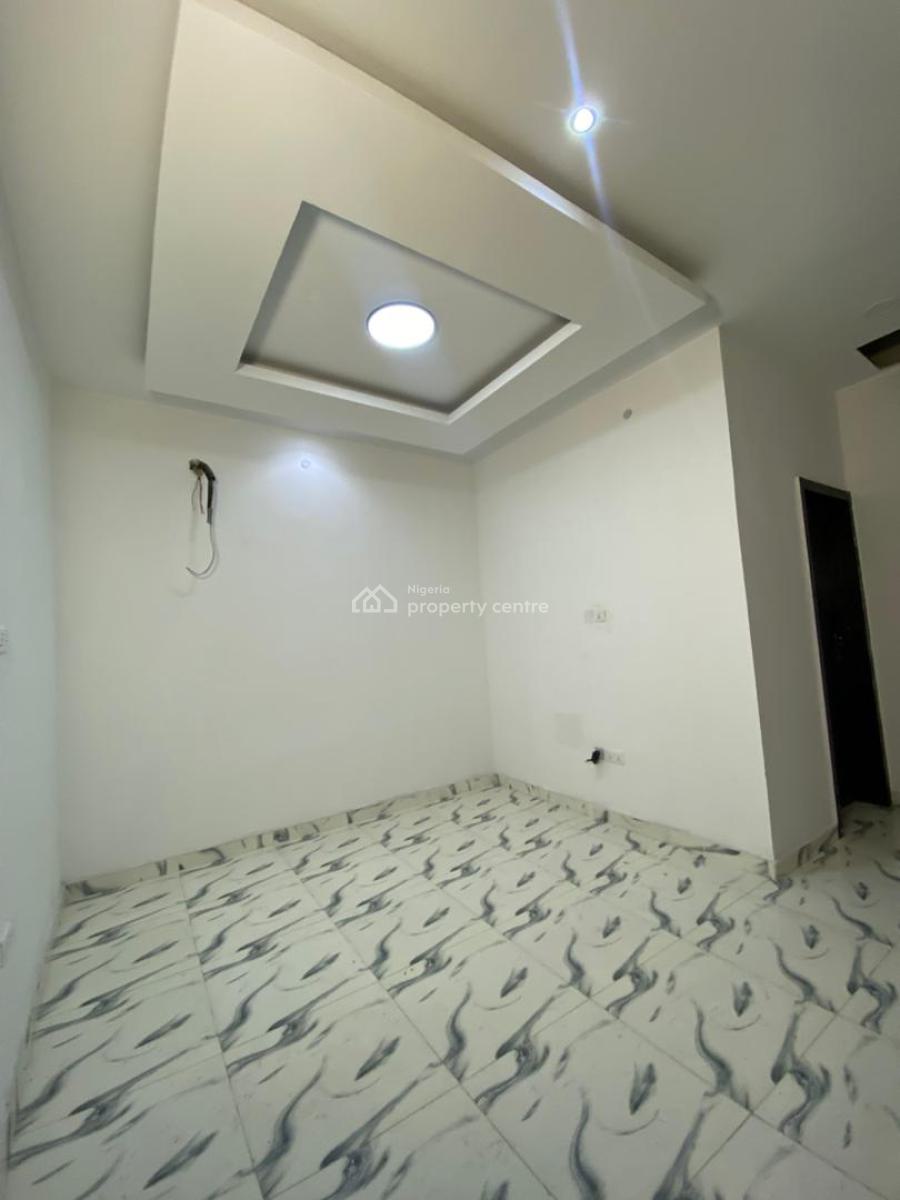 4 Bedrooms Semi-detached Duplex, Chevron, Lekki, Lagos, Semi-detached Duplex for Sale