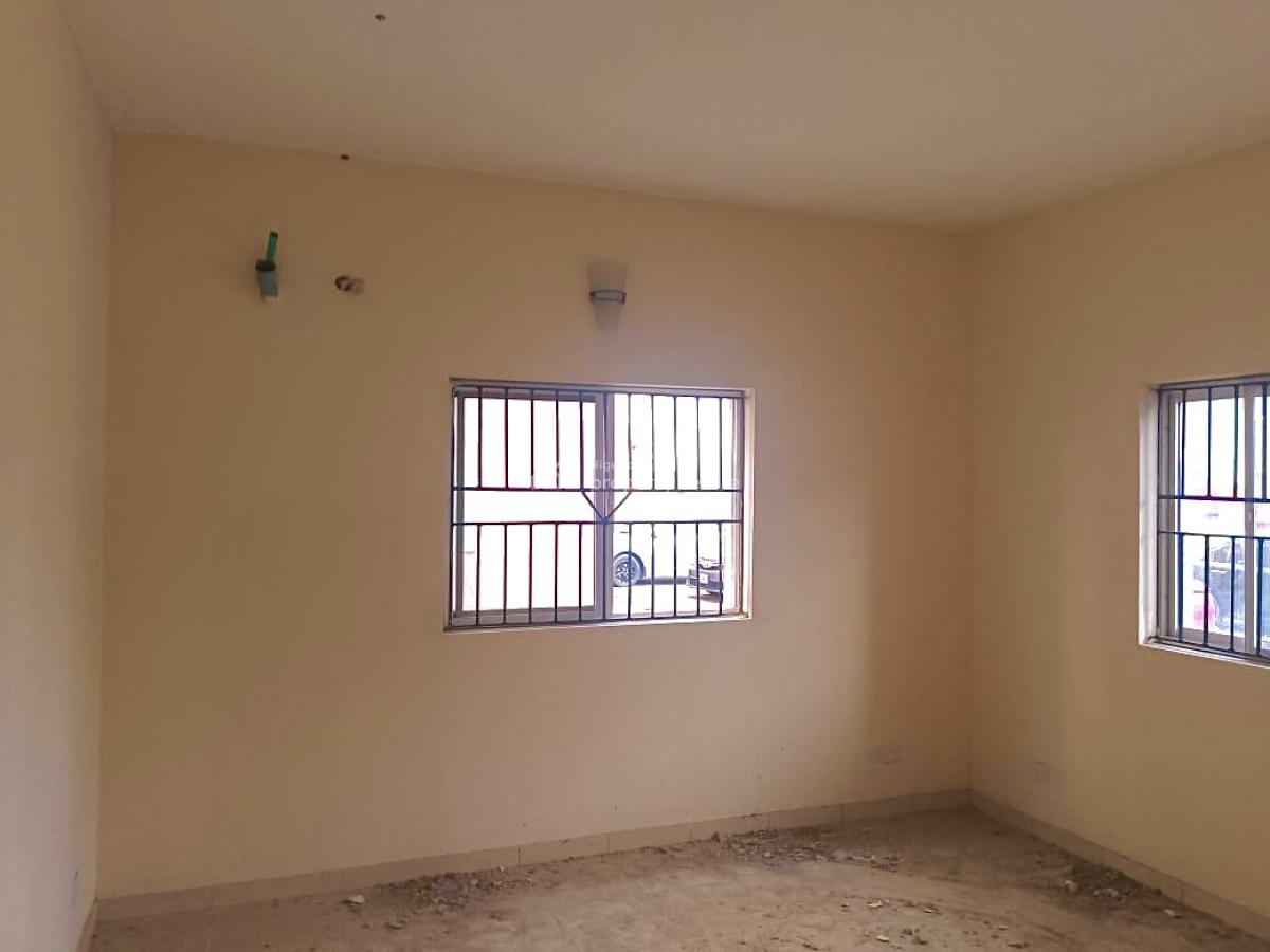 2 Bedroom Apartment, Fashola Estate, Monastery Road Sangotedo, Ajah, Lagos, Block of Flats for Sale