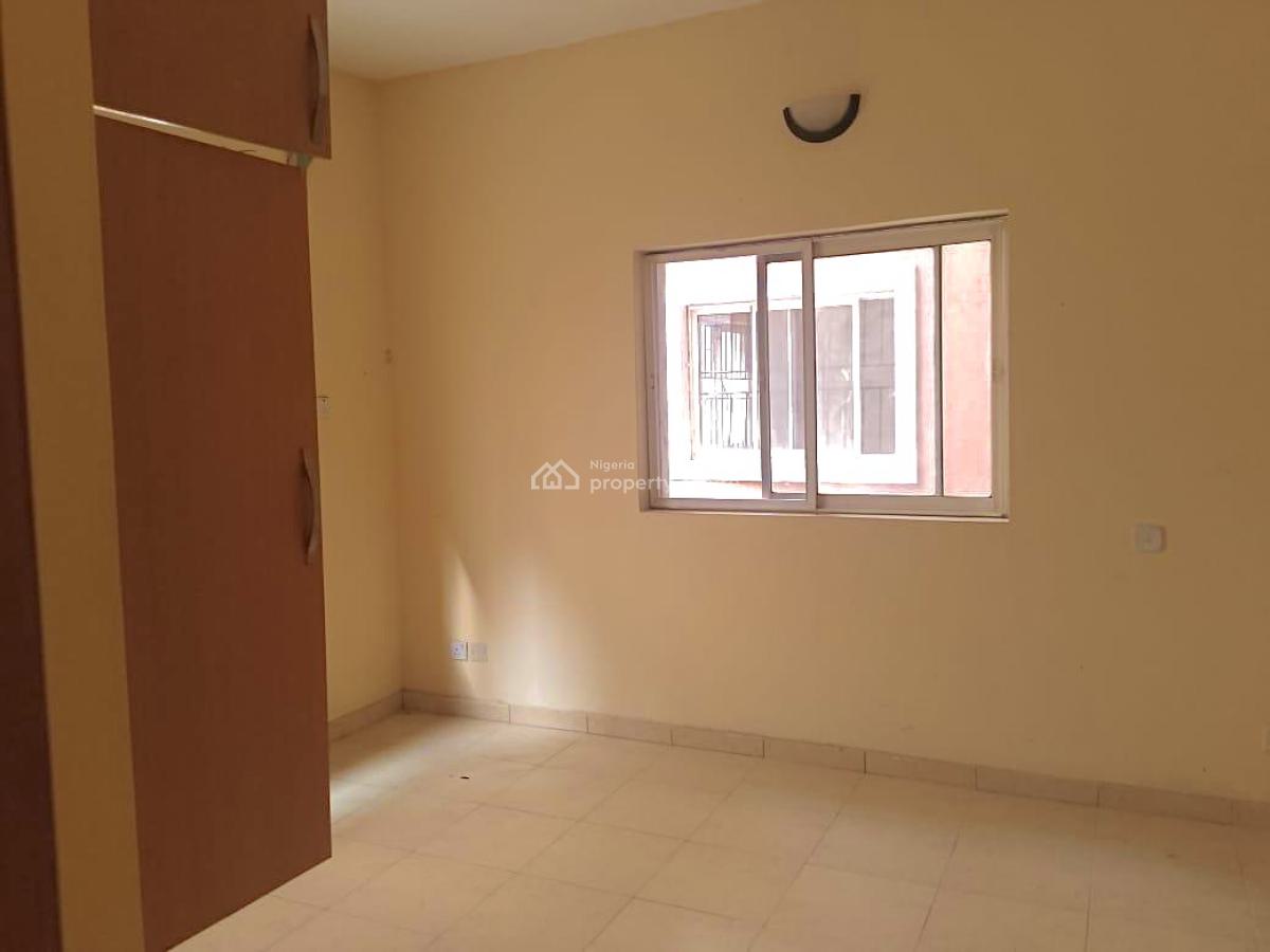2 Bedroom Apartment, Fashola Estate, Monastery Road Sangotedo, Ajah, Lagos, Block of Flats for Sale