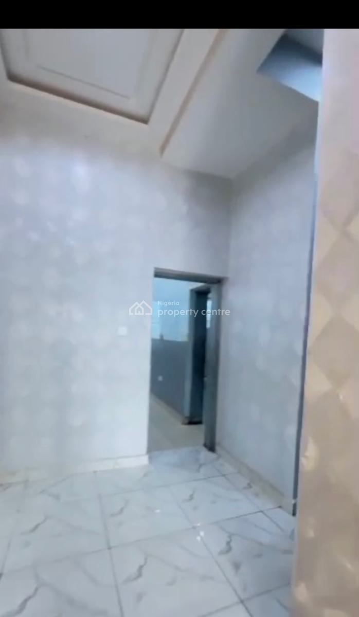 a Standard Renovated 4-bedroom Semi Detached Duplex, Jahi, Abuja, Semi-detached Duplex for Rent