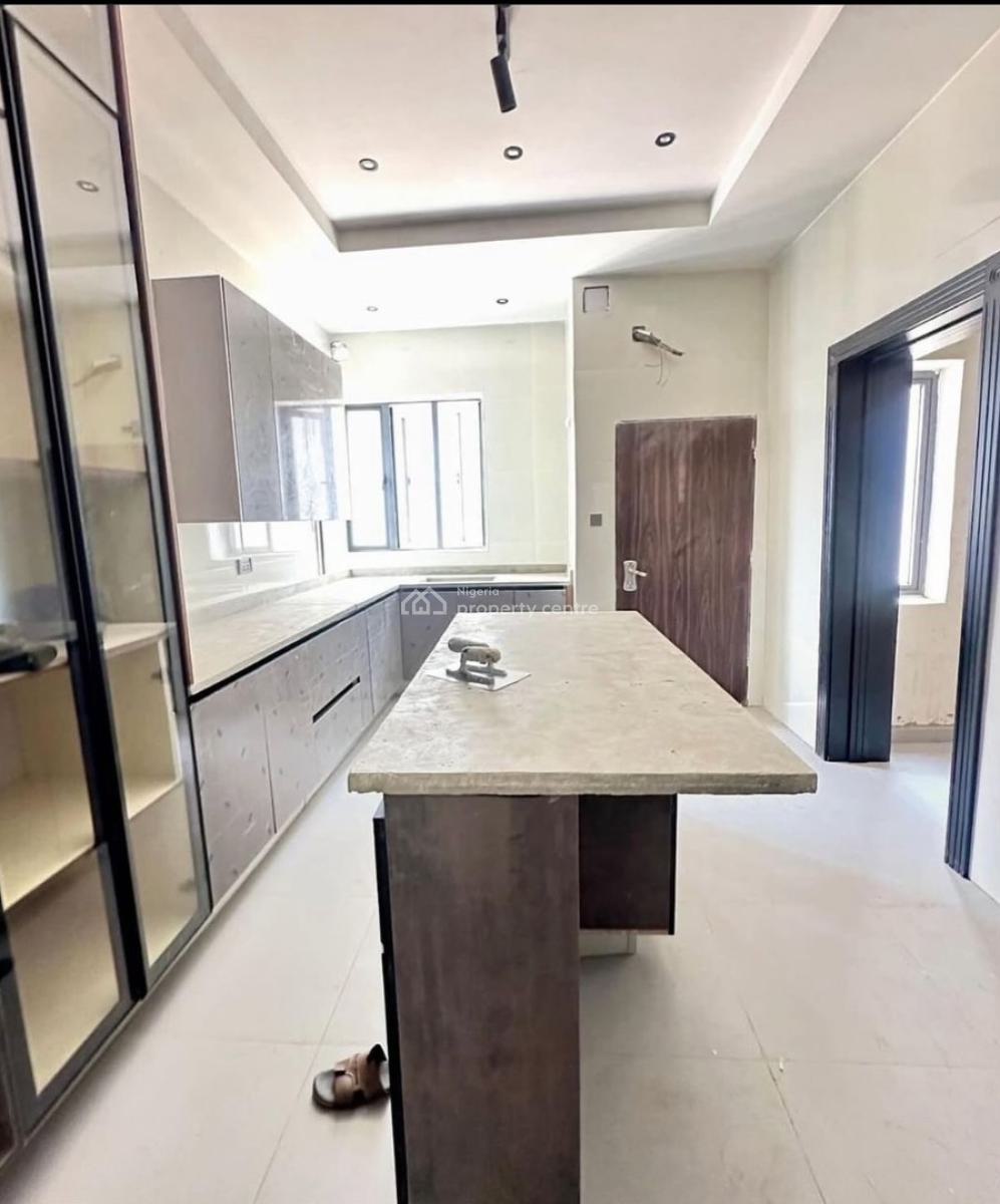 6 Bedrooms Semi-detached House, Guzape, Asokoro District, Abuja, Semi-detached Duplex for Sale