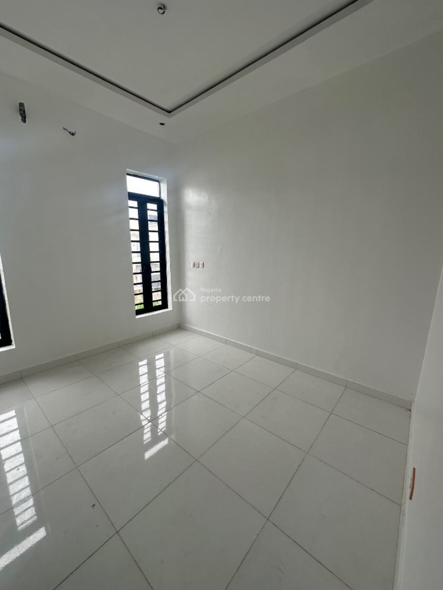 Well Built Prestine 5 Bedroom Fully Detached Duplex with Pool, Royal Pine Estate Orchid, Lekki, Lagos, Detached Duplex for Sale