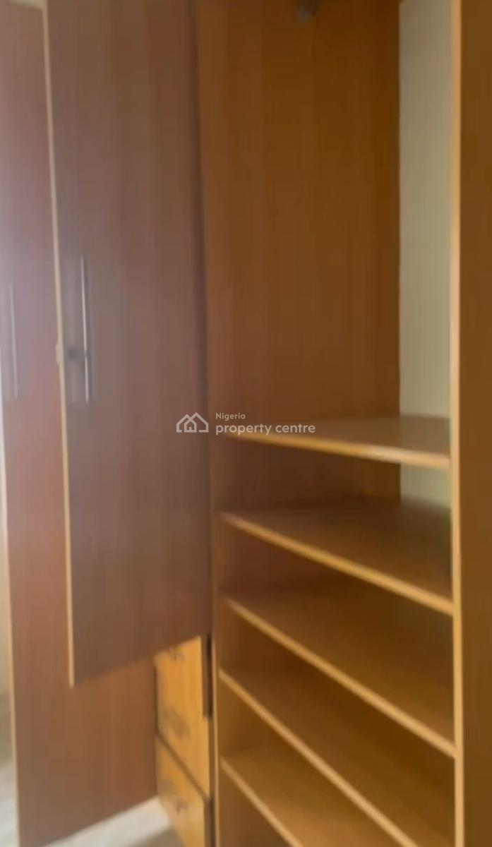 Spacious 2 Bedroom Flat Serviced Apartment, Paradise 3 Estate Chevron Drive Opposite Ebano Supermarket, Lekki, Lagos, Flat / Apartment for Rent