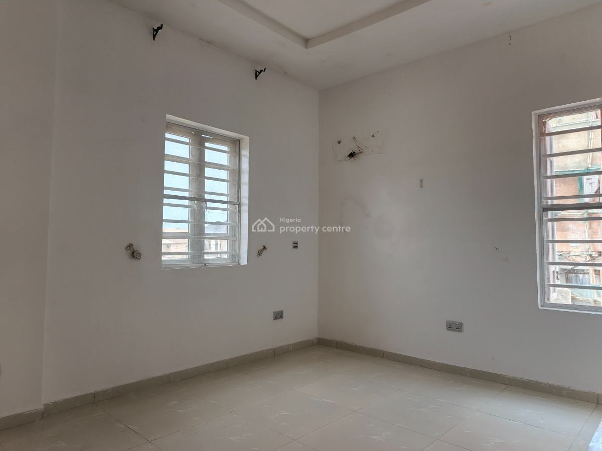 a 2 Bedroom Flat, Ologolo, Lekki, Lagos, Flat / Apartment for Rent