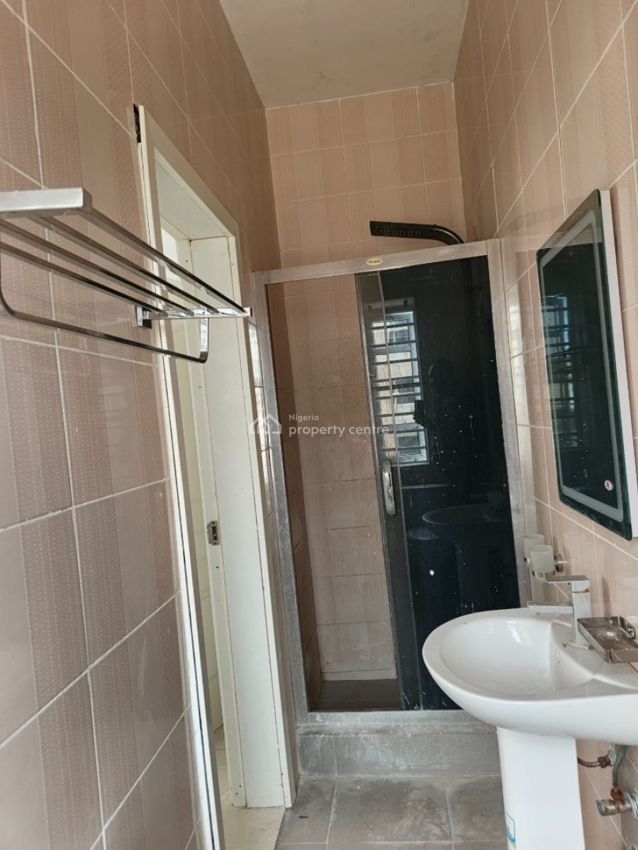a 2 Bedroom Flat, Ologolo, Lekki, Lagos, Flat / Apartment for Rent