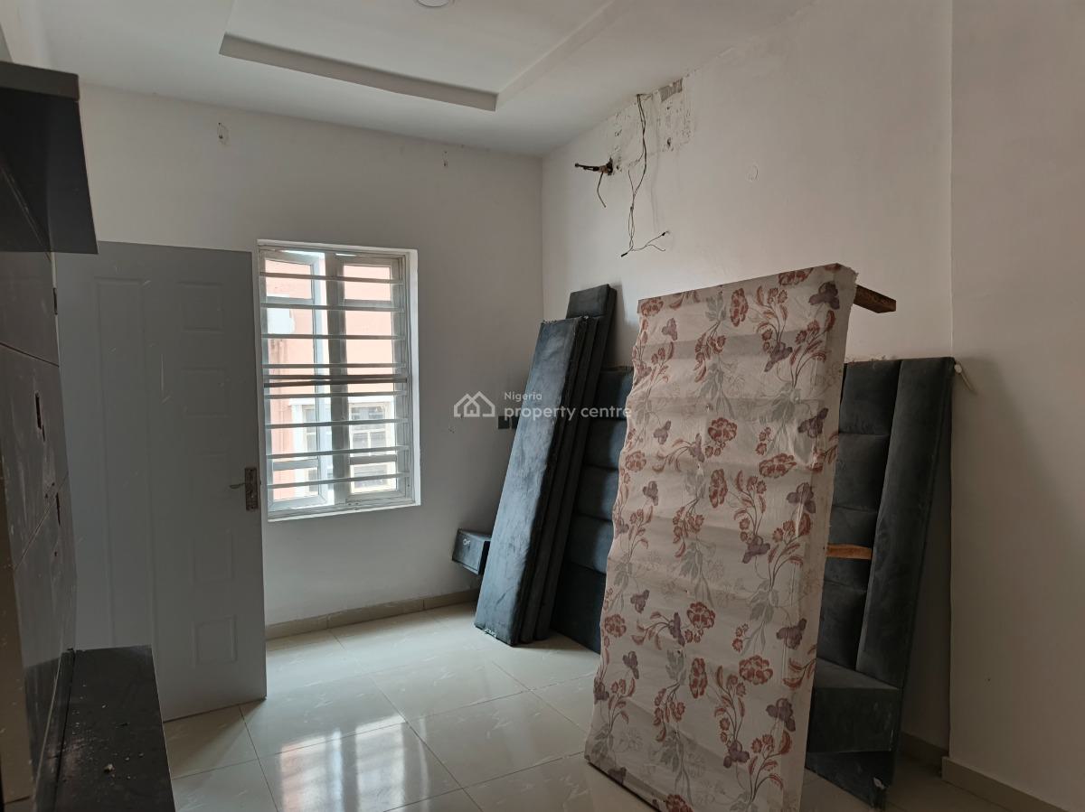 a 2 Bedroom Flat, Ologolo, Lekki, Lagos, Flat / Apartment for Rent