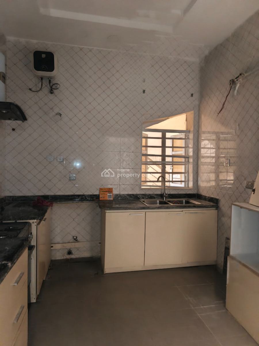 a 2 Bedroom Flat, Ologolo, Lekki, Lagos, Flat / Apartment for Rent