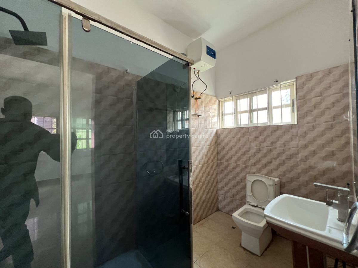 2 Bedroom Apartment with Bq, Off Bourdillon, Old Ikoyi, Ikoyi, Lagos, Flat / Apartment for Rent