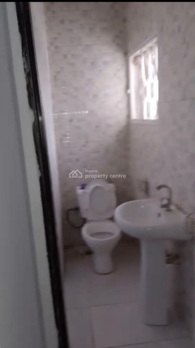 a Standard, Clean 2 Bedroom Flat, Gwarinpa, Abuja, Flat / Apartment for Rent