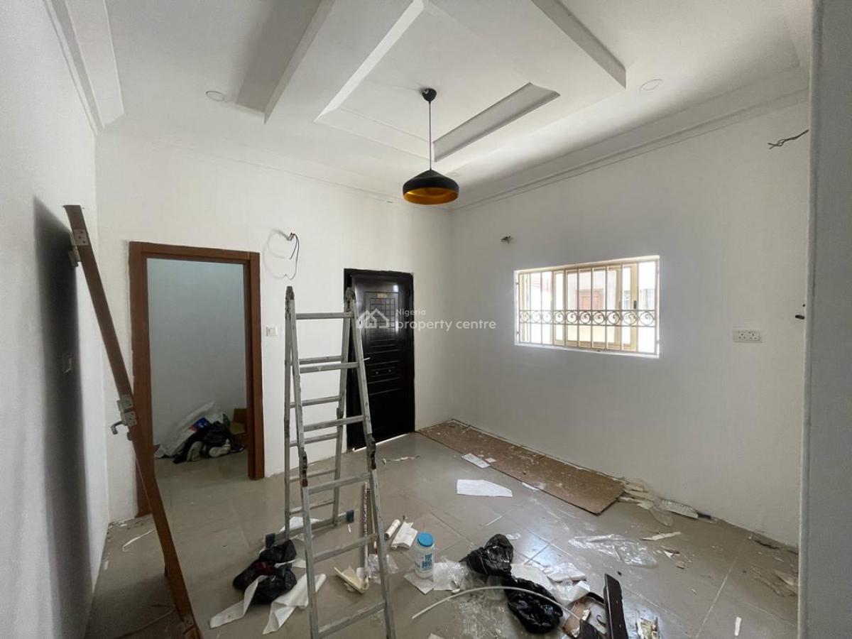 a Neat and Nice Mini Flat, Lekki Phase 1, Lekki, Lagos, Mini Flat (room and Parlour) for Rent