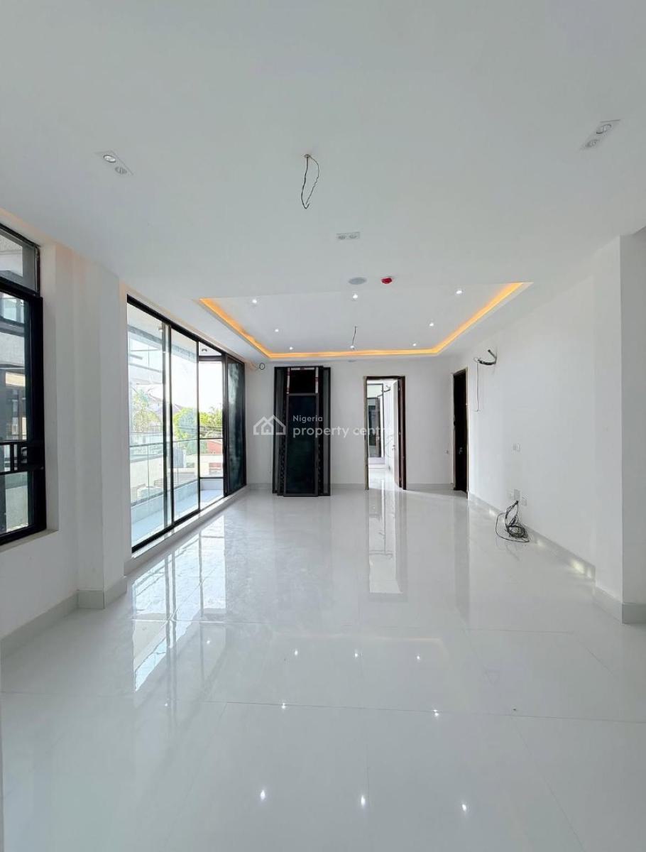 3 Bedroom Apartment with Swimming Pool, Gym, Elevator, Bq, Lekki Phase 1, Lekki, Lagos, Flat / Apartment for Sale