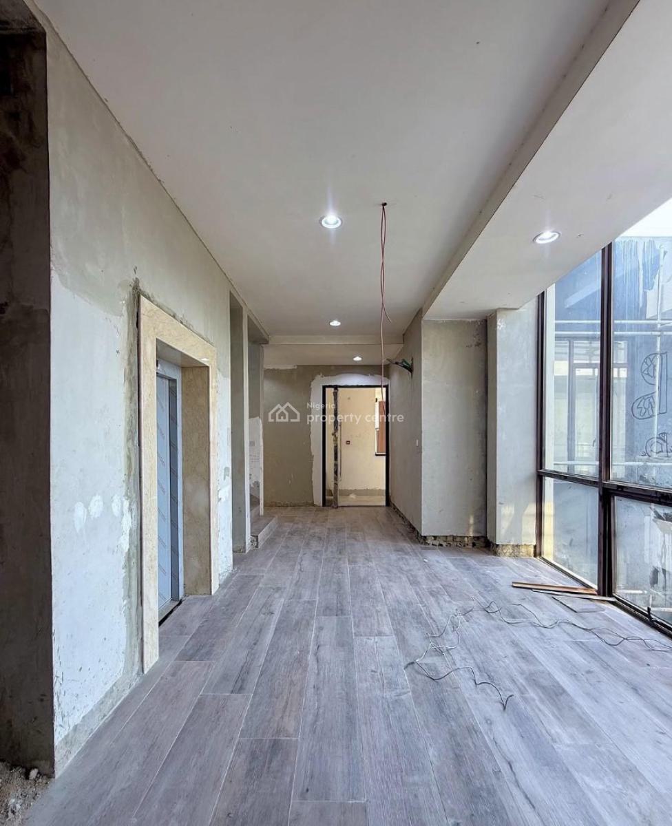 3 Bedroom Apartment with Swimming Pool, Gym, Elevator, Bq, Lekki Phase 1, Lekki, Lagos, Flat / Apartment for Sale