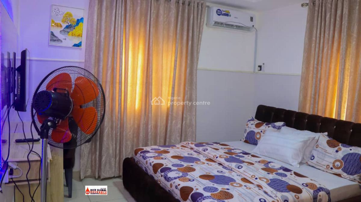 2bedrooms at Magodo Phase 2, Magodo Gra Phase 2, Gra Phase 2, Magodo, Lagos, Flat / Apartment Short Let