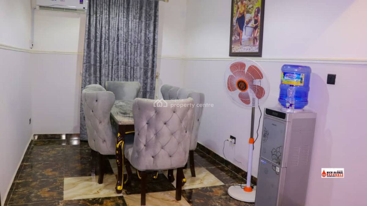 2bedrooms at Magodo Phase 2, Magodo Gra Phase 2, Gra Phase 2, Magodo, Lagos, Flat / Apartment Short Let