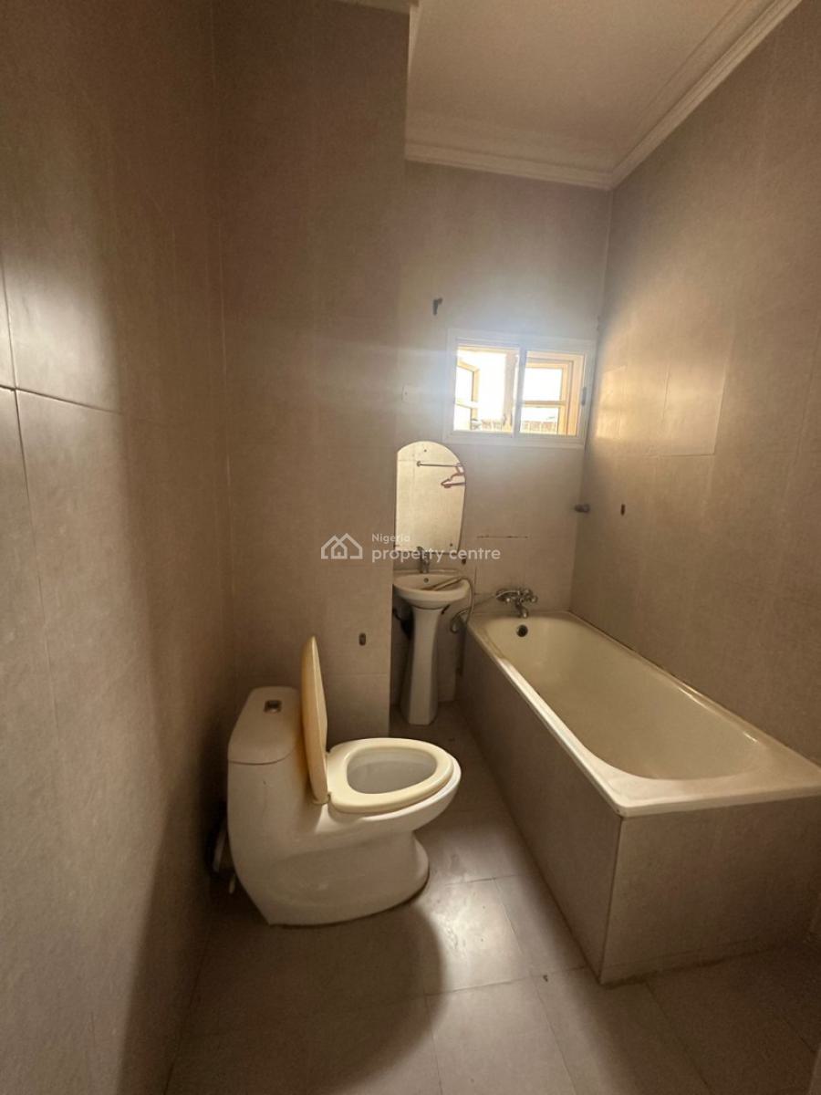 Spacious, Well Maintained 3 Bedroom Apartment with a Bq, Ikoyi, Lagos, Flat / Apartment for Rent