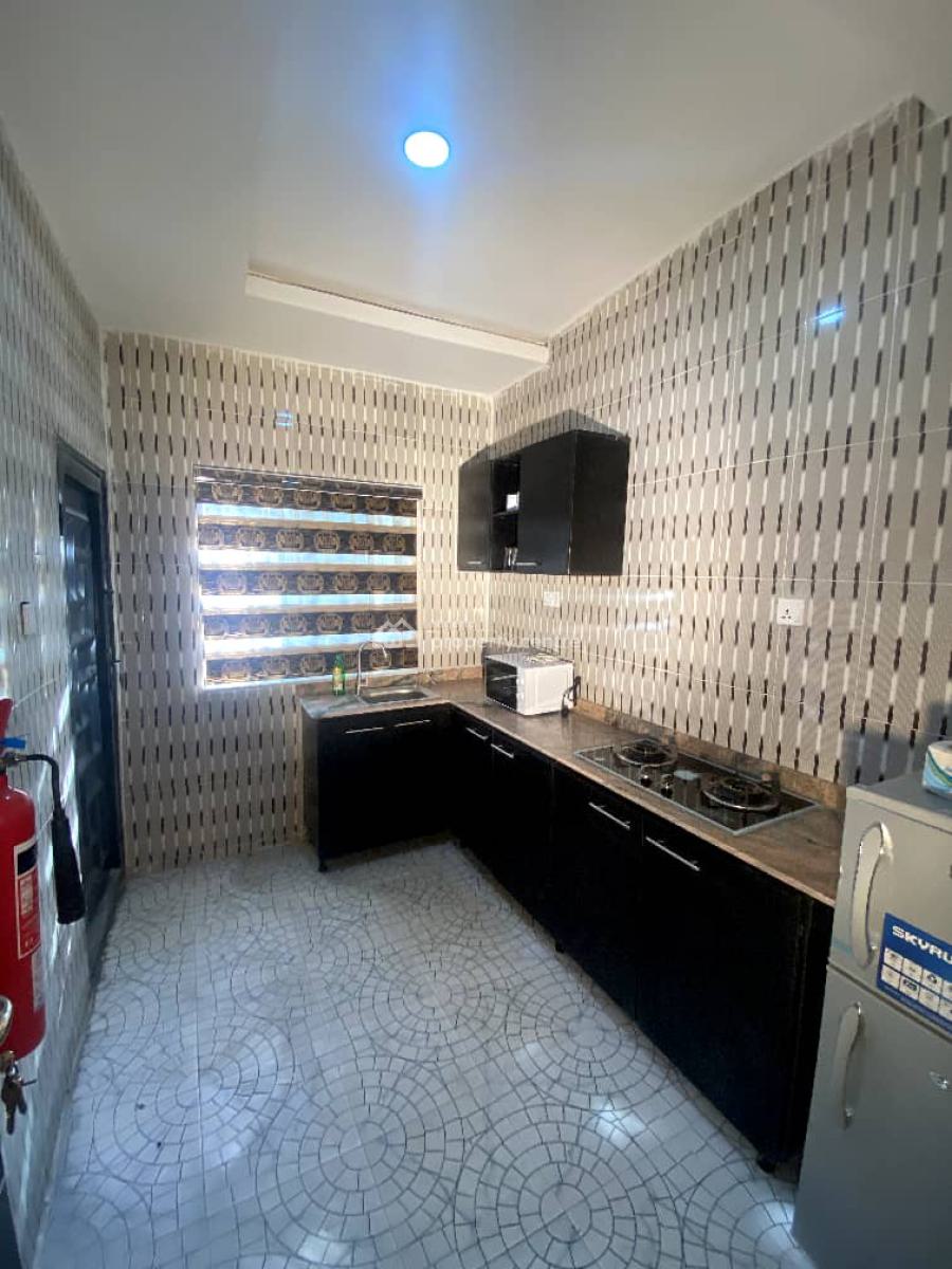 a Well Furnished 2 Bedroom, Ikorodu, Lagos, Flat / Apartment Short Let