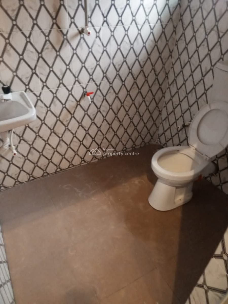P O P Roomself Con, Ogijo/ Opoh Nuah Estate, Ikorodu, Lagos, Self Contain (single Rooms) for Rent
