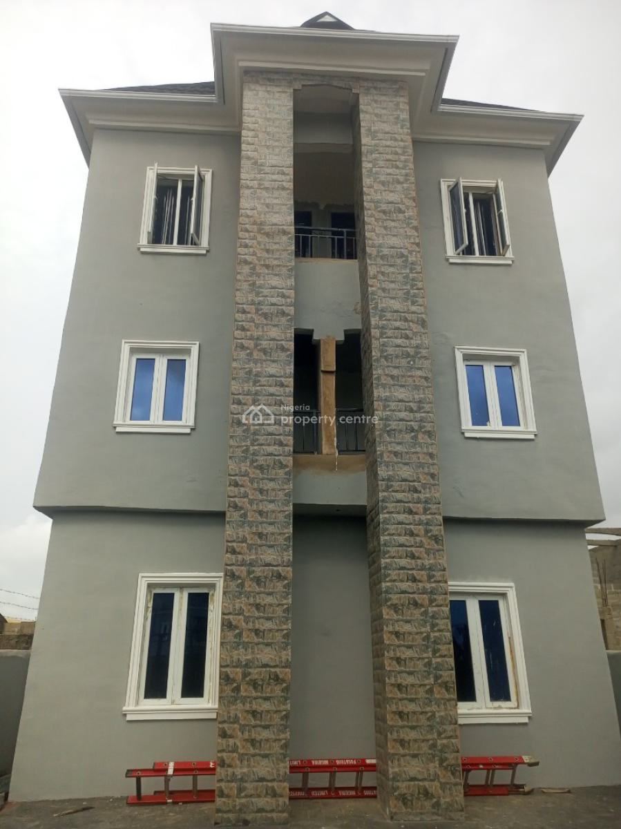 Newly Built 2 Bedroom Upstairs, Bucknor Isheri Bridge, Isolo, Lagos, Flat / Apartment for Rent