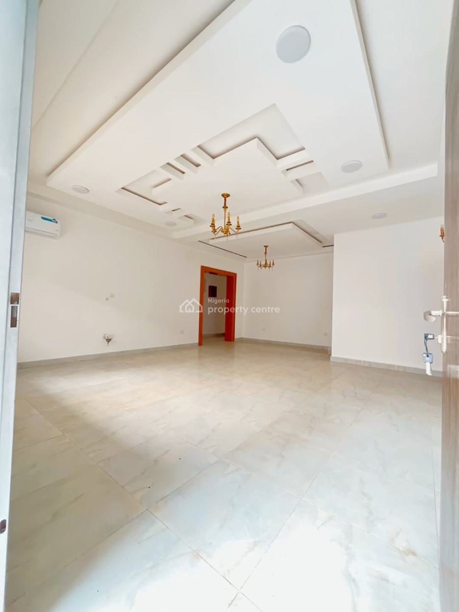 Sharp 3 Bedroom Serviced and Spacious Apartment, Tarred Road, Jahi By Gilmore. on a Tarred Road, Jahi, Abuja, Flat / Apartment for Rent