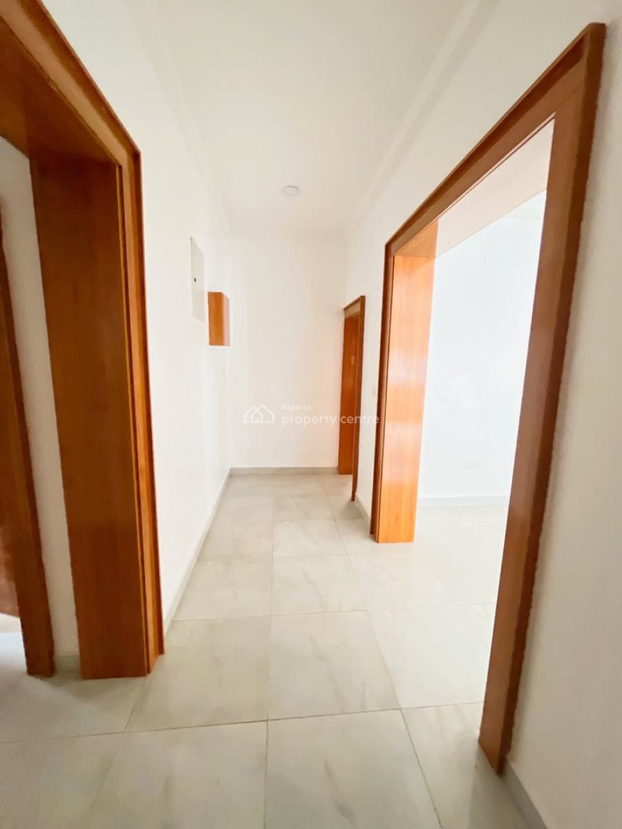 Sharp 3 Bedroom Serviced and Spacious Apartment, Tarred Road, Jahi By Gilmore. on a Tarred Road, Jahi, Abuja, Flat / Apartment for Rent