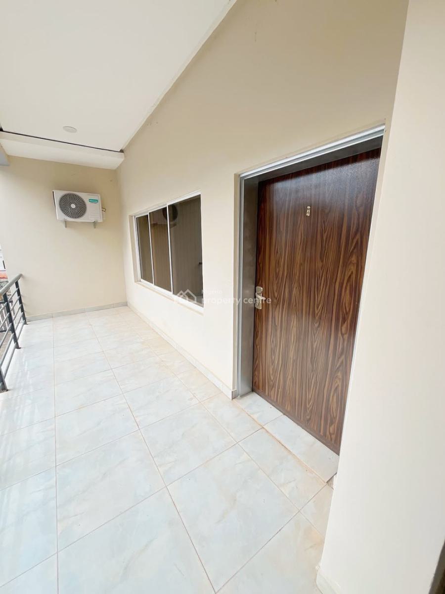 Sharp 3 Bedroom Serviced and Spacious Apartment, Tarred Road, Jahi By Gilmore. on a Tarred Road, Jahi, Abuja, Flat / Apartment for Rent