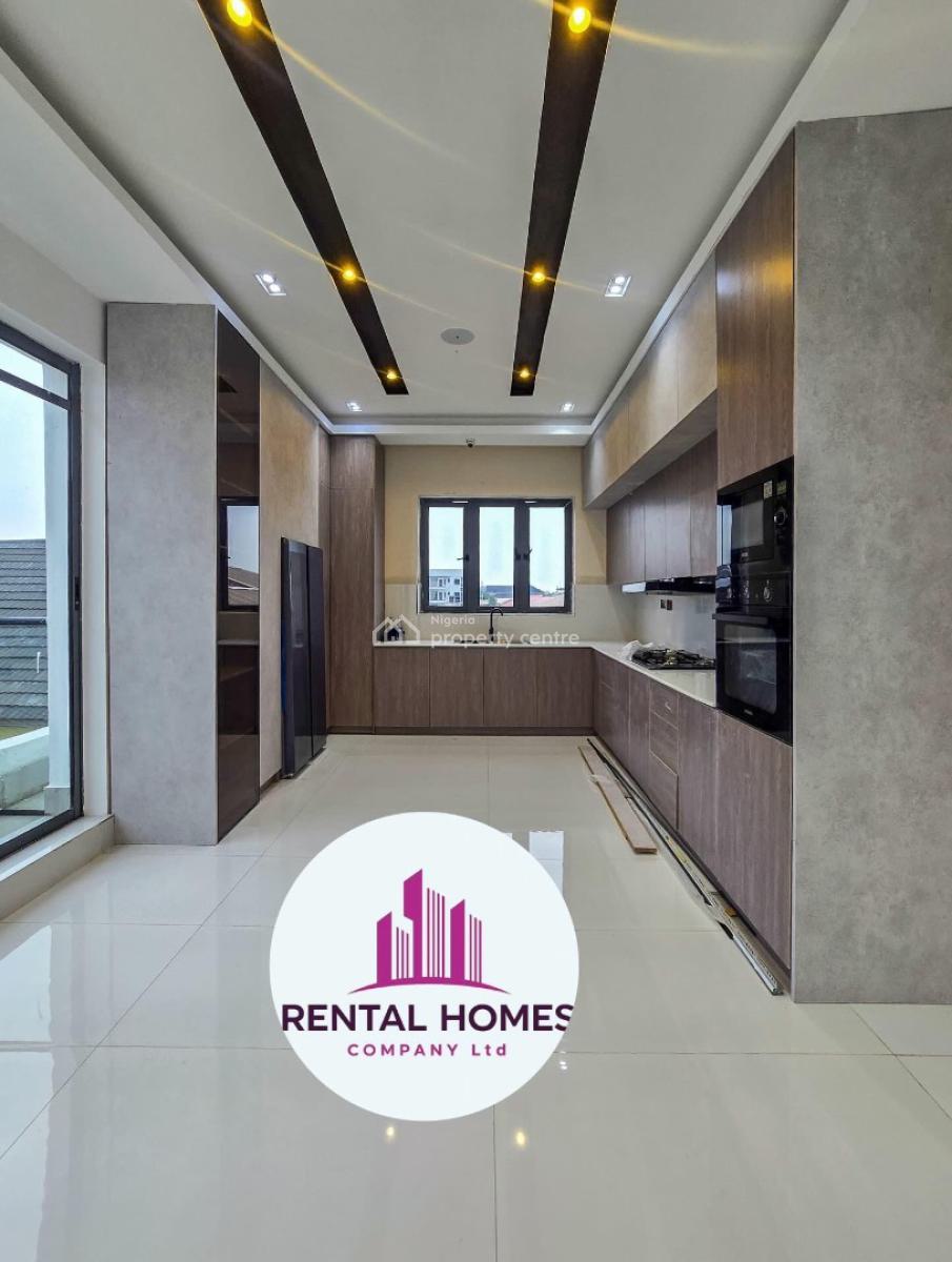Newly Built Maisonette with Gym, Lekki Phase 1, Lekki, Lagos, Flat / Apartment for Sale