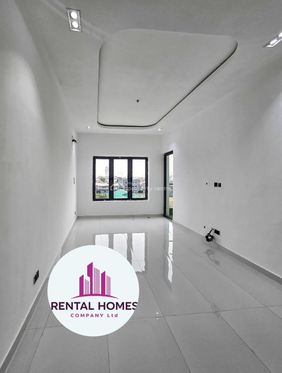 Newly Built Maisonette with Gym, Lekki Phase 1, Lekki, Lagos, Flat / Apartment for Sale