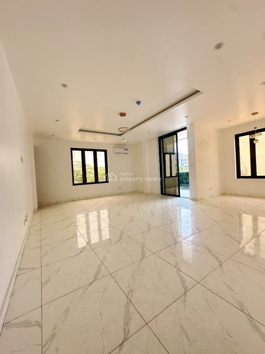 Contemporary 2 Bedroom Apartment with Inbuilt Acs, Right Side, Lekki Phase 1, Lekki, Lagos, Flat / Apartment for Sale