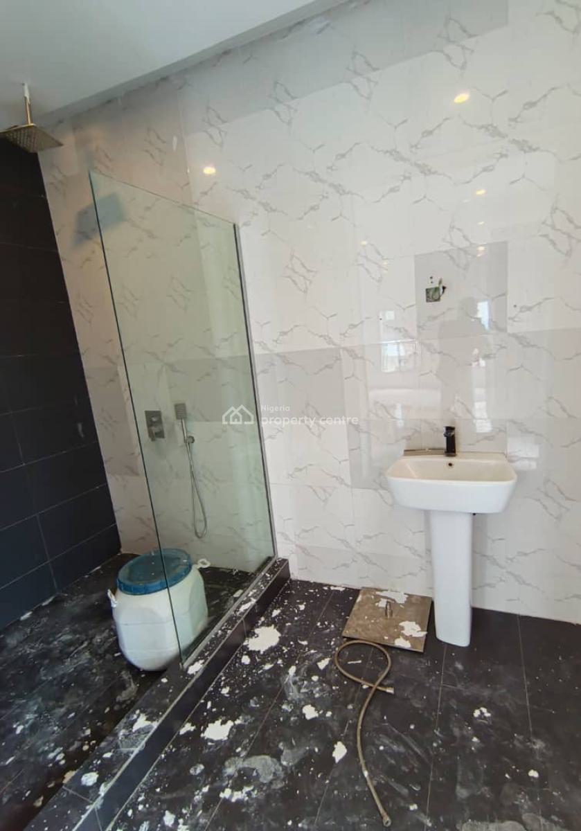 Studio Room Upstairs, Ologolo, Lekki, Lagos, Self Contain (single Rooms) for Rent