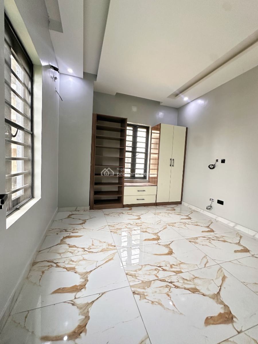 Modern 2 Bedroom Apartment, Freedom Way, Lekki Phase 1, Lekki, Lagos, Flat / Apartment for Sale