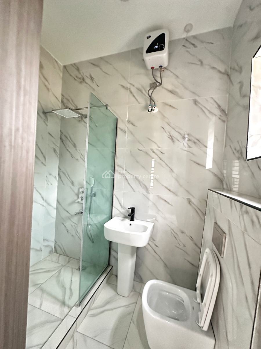 Modern 2 Bedroom Apartment, Freedom Way, Lekki Phase 1, Lekki, Lagos, Flat / Apartment for Sale