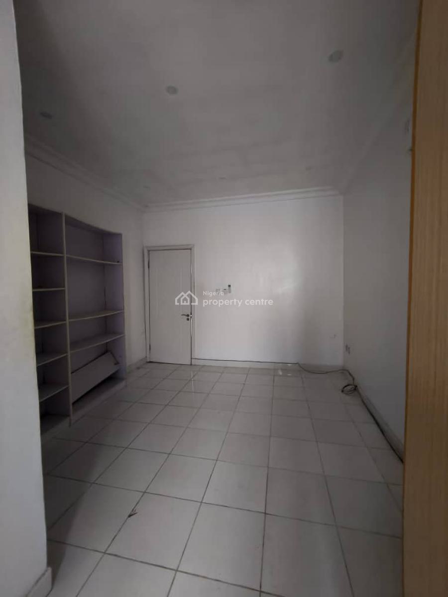 a Spacious 4bedroom Terrace at Abiola Court, Kusenla Road, Ik, Abiola Court, Kusenla Road, Ikate Elegushi Lekki Lagos, Ikate, Lekki, Lagos, Terraced Duplex for Rent