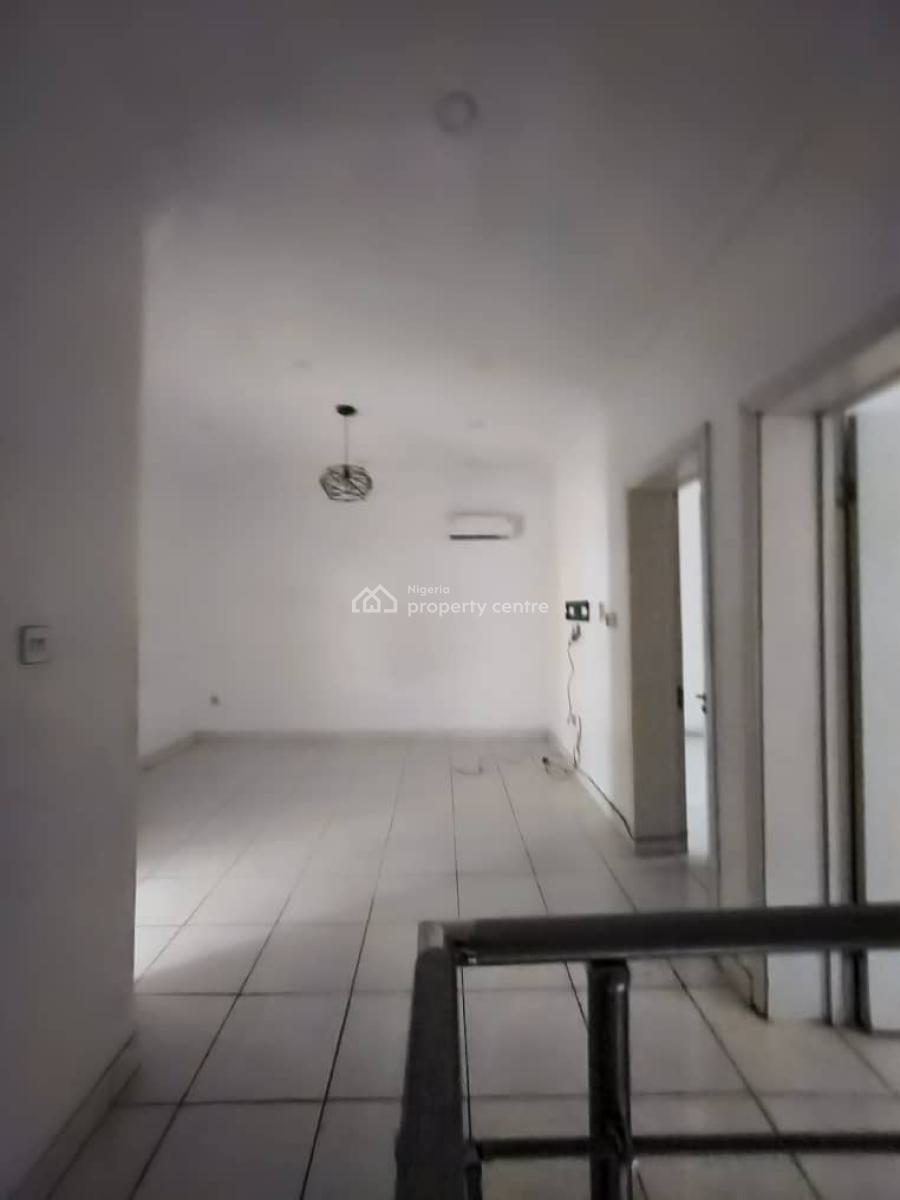 a Spacious 4bedroom Terrace at Abiola Court, Kusenla Road, Ik, Abiola Court, Kusenla Road, Ikate Elegushi Lekki Lagos, Ikate, Lekki, Lagos, Terraced Duplex for Rent