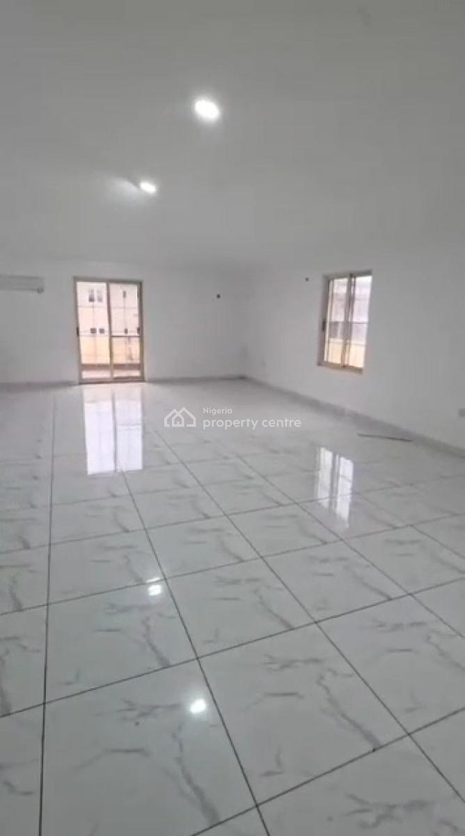 Very Large Spacious 5brm Flat Apartment, Lekki Phase1, Lekki, Lagos, Flat / Apartment for Rent