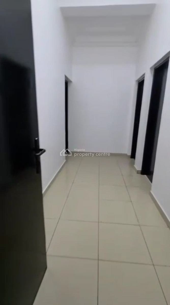Very Large Spacious 5brm Flat Apartment, Lekki Phase1, Lekki, Lagos, Flat / Apartment for Rent