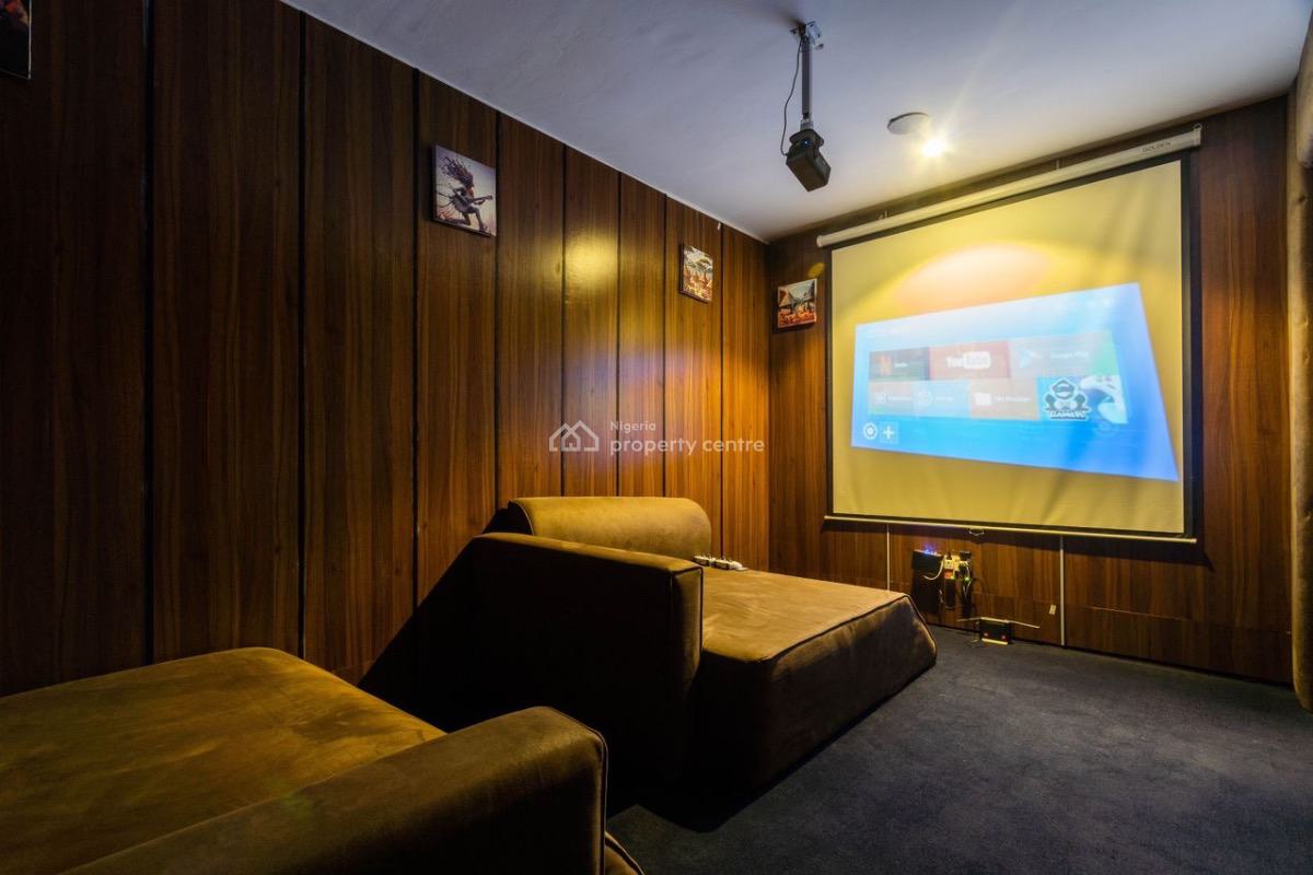 New Cinematic 1bedroom with Pool and Ps5, Lekki Phase 1, Lekki, Lagos, Flat / Apartment Short Let