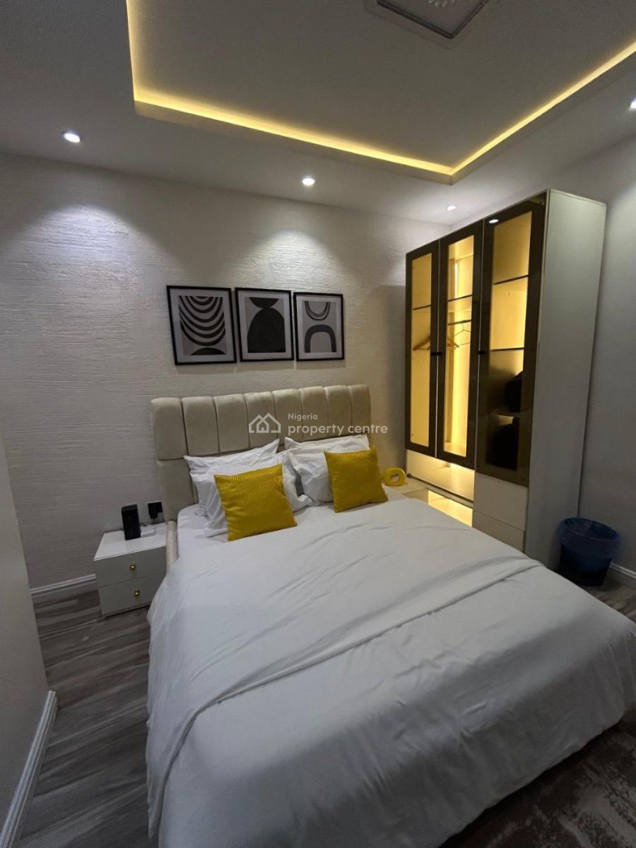 Luxury 1 Bedroom Apartment with Ps5 and Bathtub, Lekki Phase 1, Lekki, Lagos, Flat / Apartment Short Let