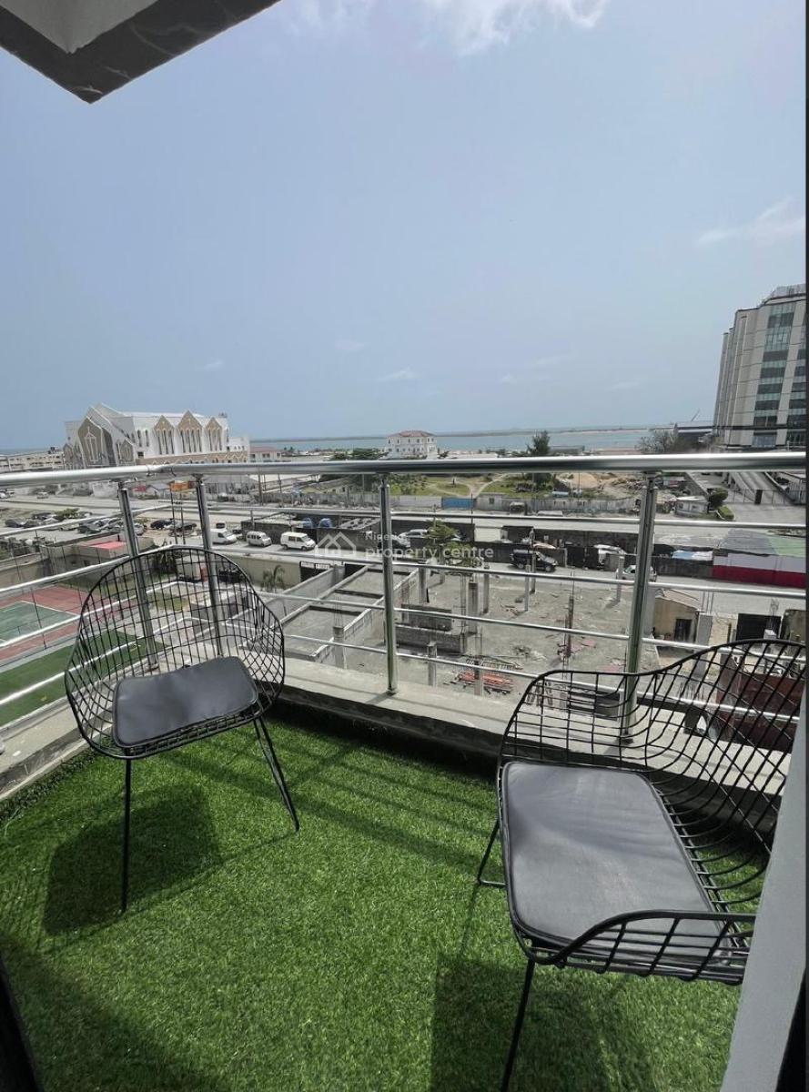 Our Stunning 1 Bed Apartment with Swimming Pool, Gym, Ps5 (fifa 25 & M, Lekki Phase 1, Lekki, Lagos, Flat / Apartment Short Let