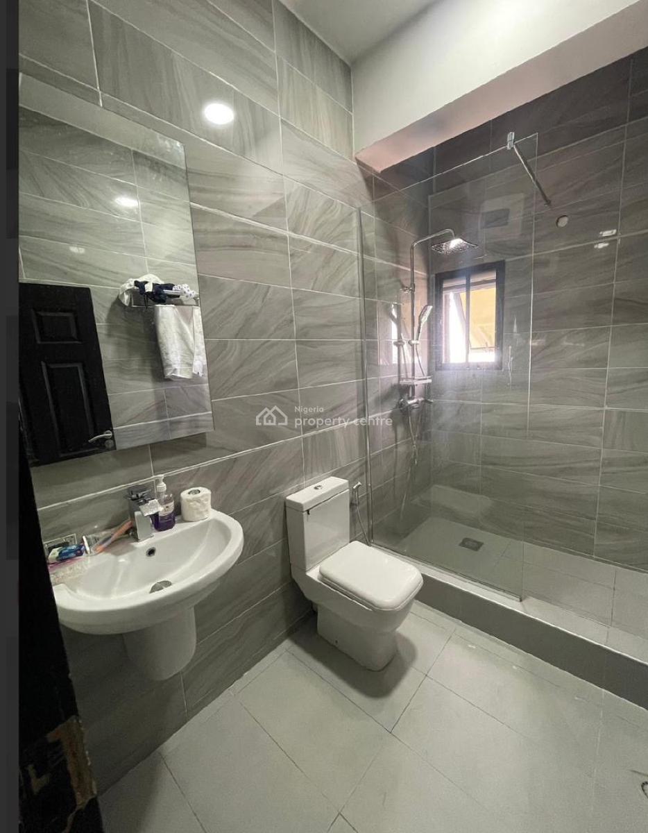 Our Stunning 1 Bed Apartment with Swimming Pool, Gym, Ps5 (fifa 25 & M, Lekki Phase 1, Lekki, Lagos, Flat / Apartment Short Let