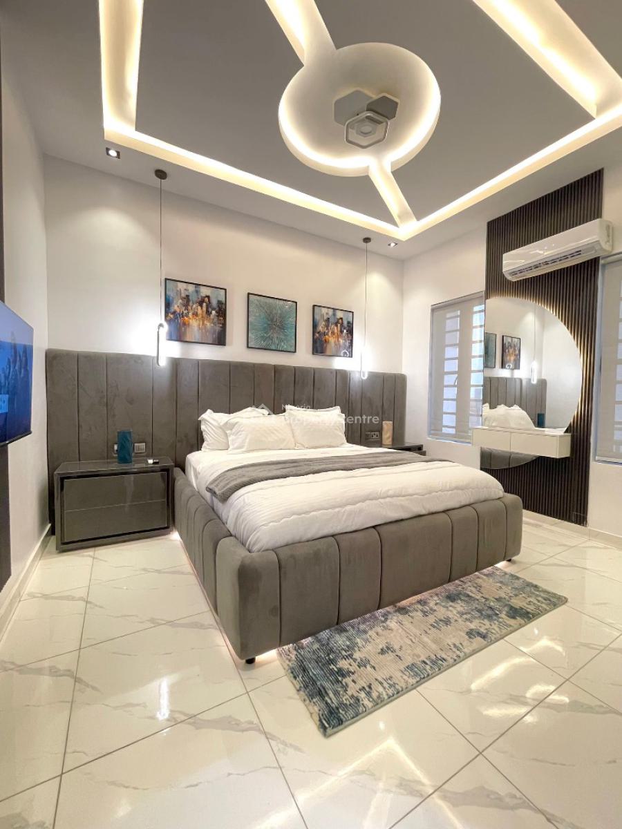 Spacious 4units of 1/2 Bedroom with Ps5, 24hrs Lightand Calm Envi, Lekki Phase 1, Lekki, Lagos, Flat / Apartment Short Let