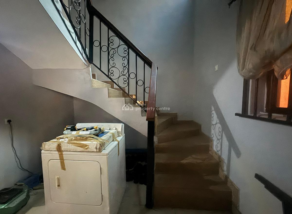 5-bedroom Semi-detached Duplex in Omole Phase 1, Omole Phase 1, Ikeja, Lagos, Semi-detached Duplex for Sale