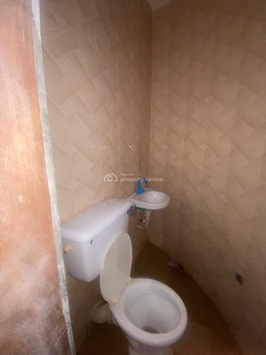 Clean 2 Bed Close to The Express, Around Blenco, Sangotedo, Ajah, Lagos, Flat / Apartment for Rent