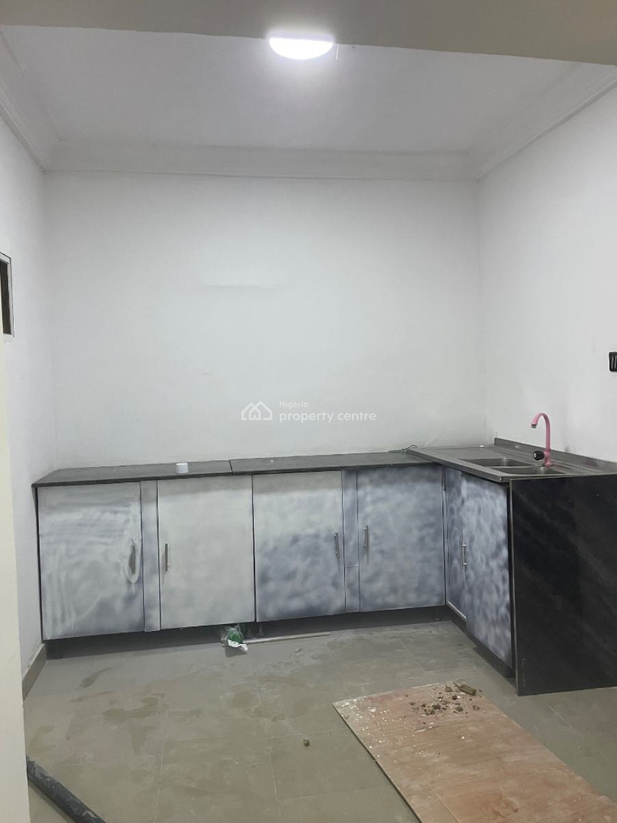 Service Mini Flat, Chevron Drive, Lekki Expressway, Lekki, Lagos, Mini Flat (room and Parlour) for Rent