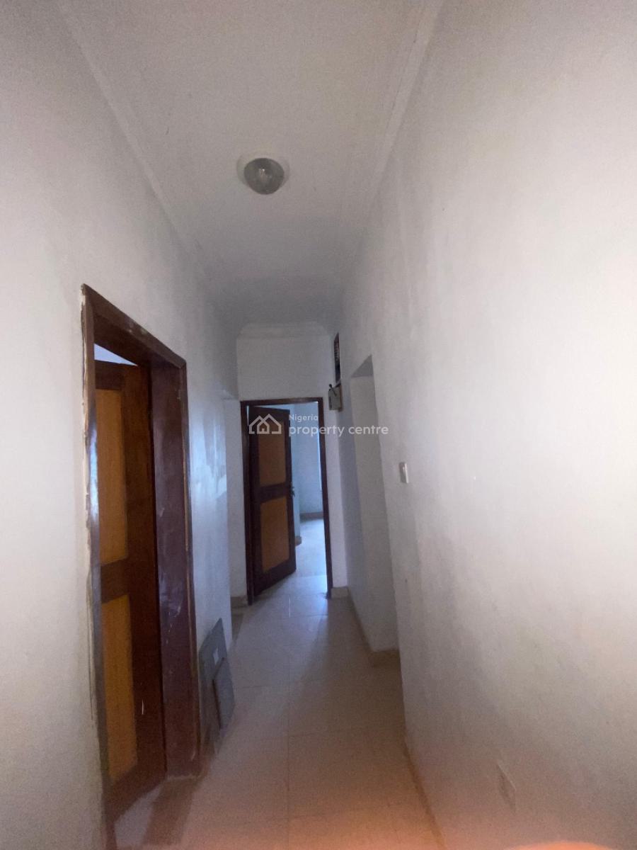 Clean 2 Bedroom Upstairs, Around Blenco Supermarket, Sangotedo, Ajah, Lagos, Flat / Apartment for Rent
