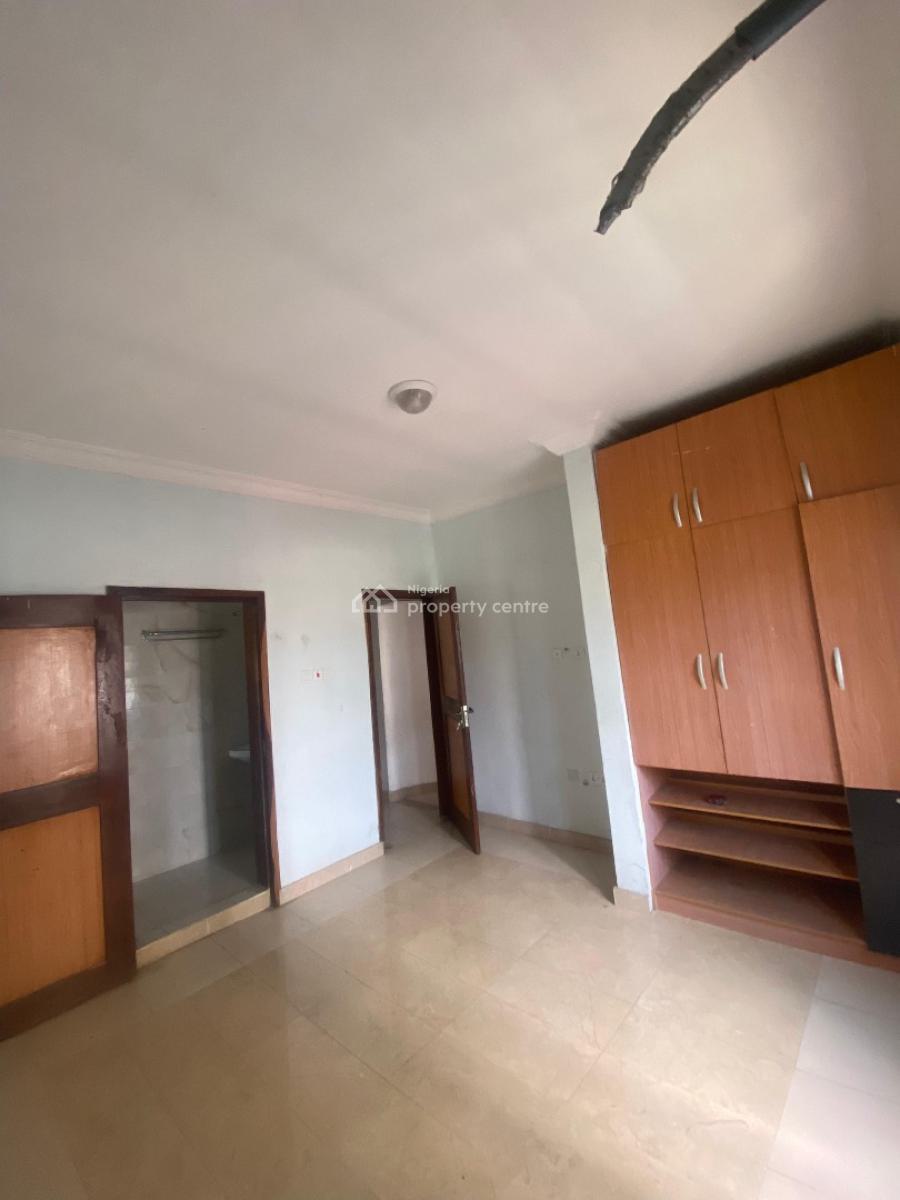 Clean 2 Bedroom Upstairs, Around Blenco Supermarket, Sangotedo, Ajah, Lagos, Flat / Apartment for Rent