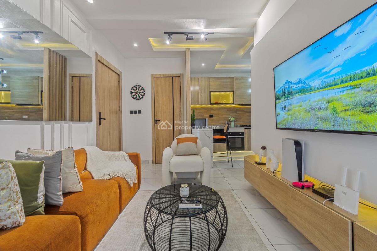 Luxury 1 Bedroom Apartment with Ps5 Games and Balconies, Ologolo, Lekki, Lagos, Flat / Apartment Short Let